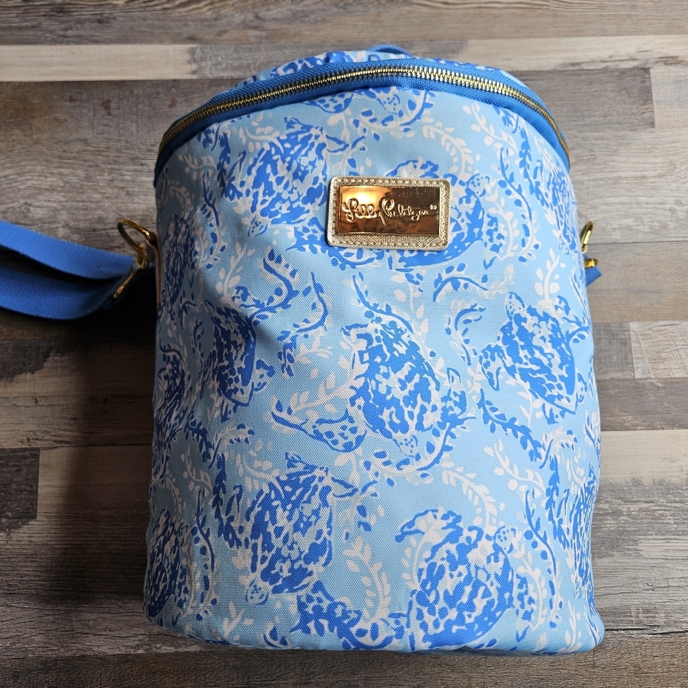 Lilly Pulitzer Insulated Soft Side Round Beach Cooler Blue Sea Turtles Pattern